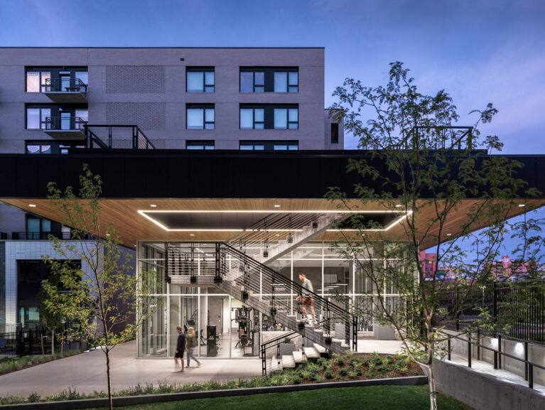 Huron Luxury Apartments Shears Adkins Rockmore