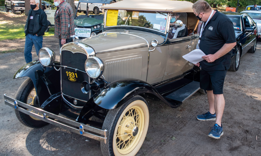 2020 Saratoga Motorcar Auction Scenes From the Day's Socially