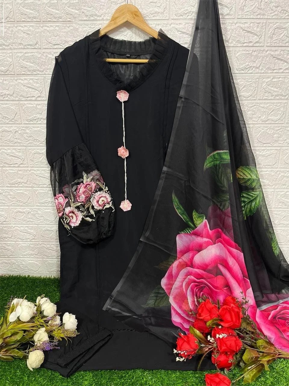 Pakistani Suits In Dubai Pakistani Suits