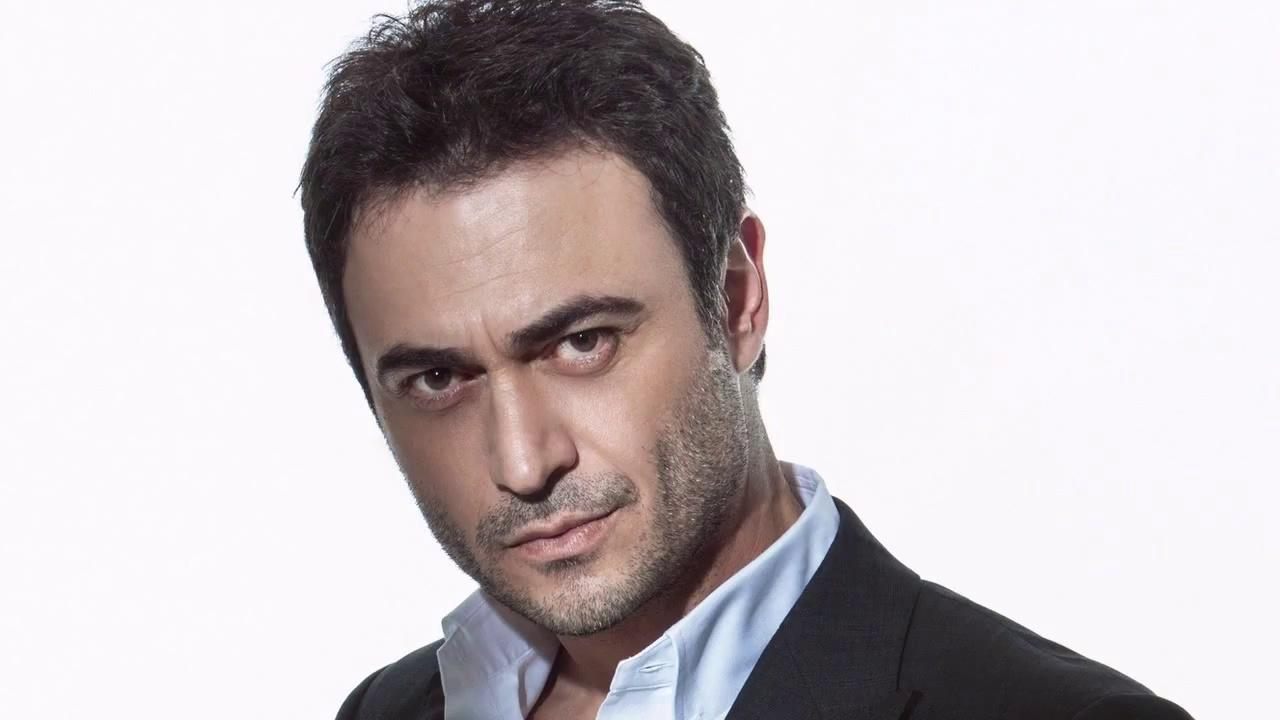 Kutsi Âşıklar Şehri (feat. Zara) İndir Şarkı Dinle Sözü