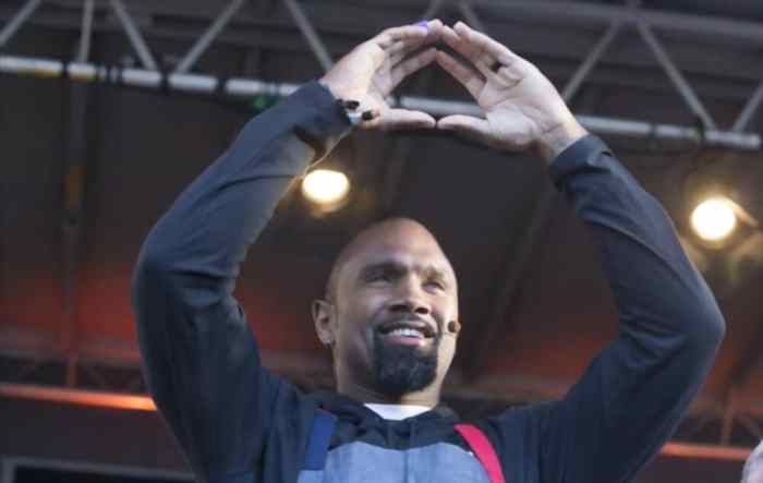 Charles woodson net worth 2022