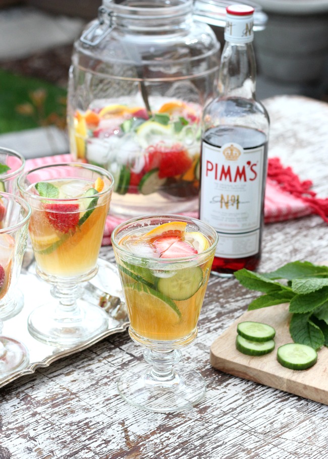 glass pimms jug