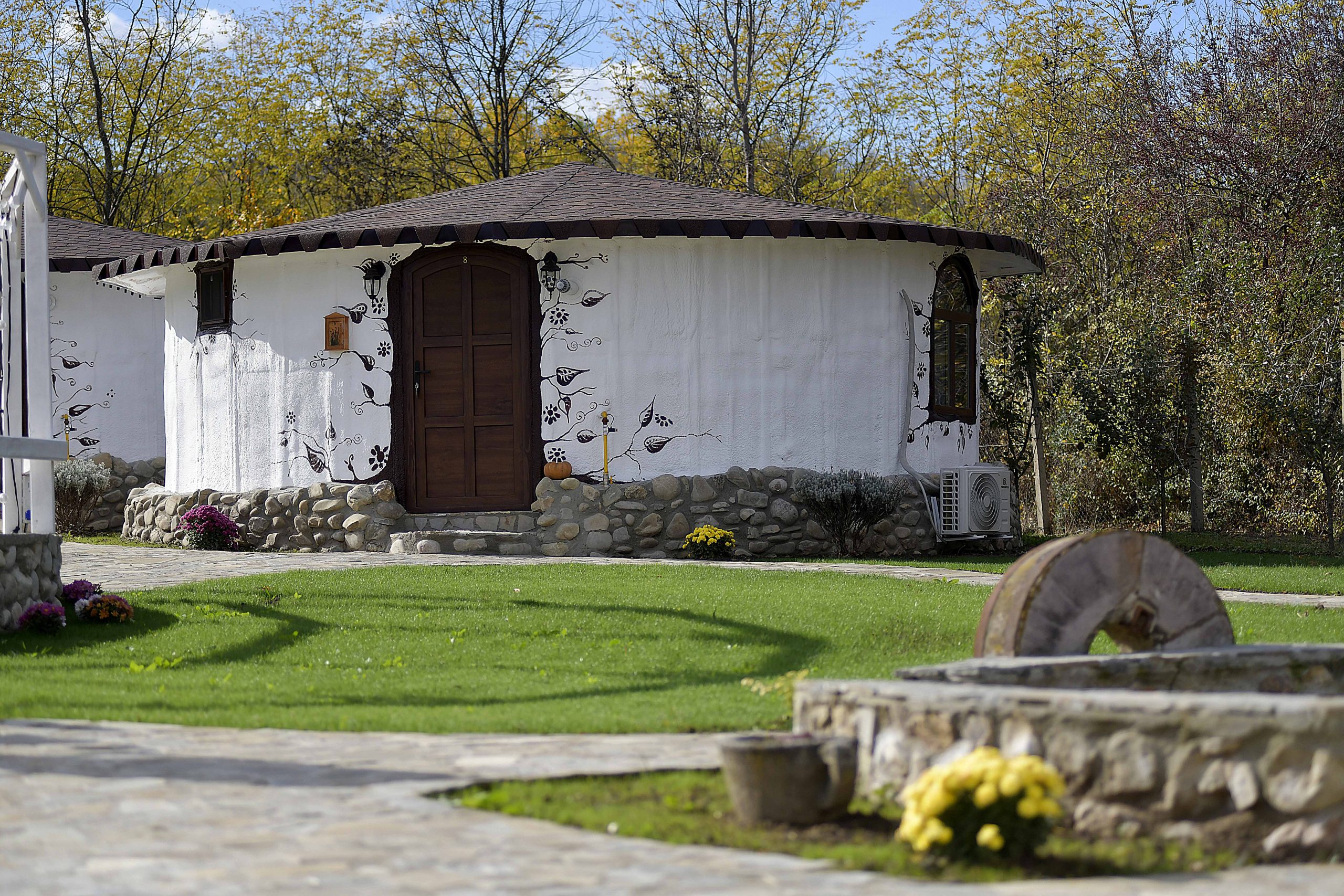 Galerie FOTO Satul cu Flori Buzau