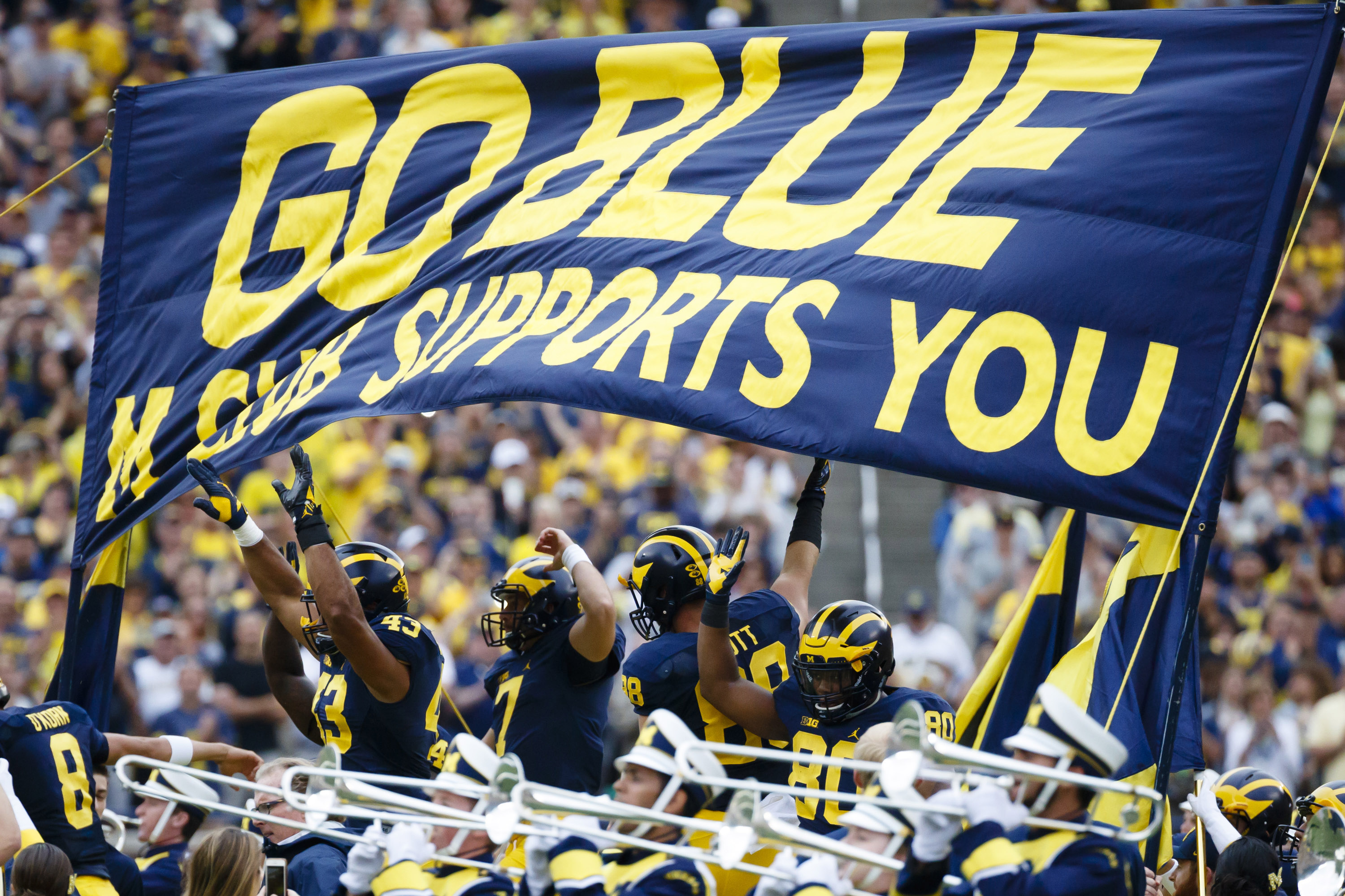 Michigan lands commitment from defensive back