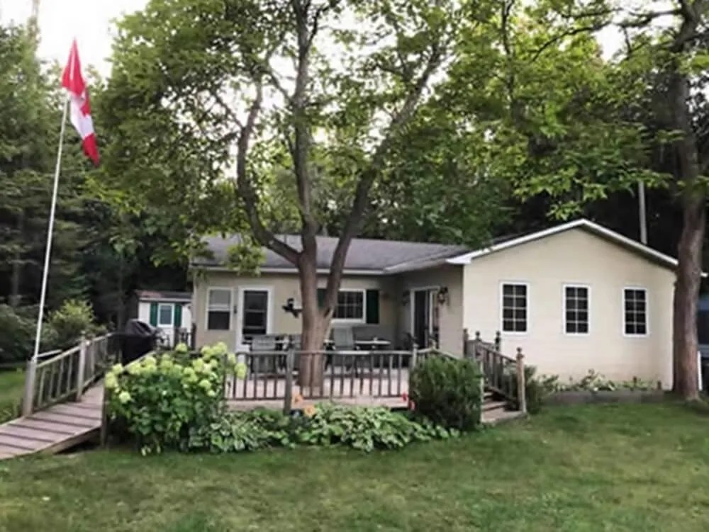 Duff's Cottage524 Bruce Avenue, Sauble Beach Sauble Beach Cottage
