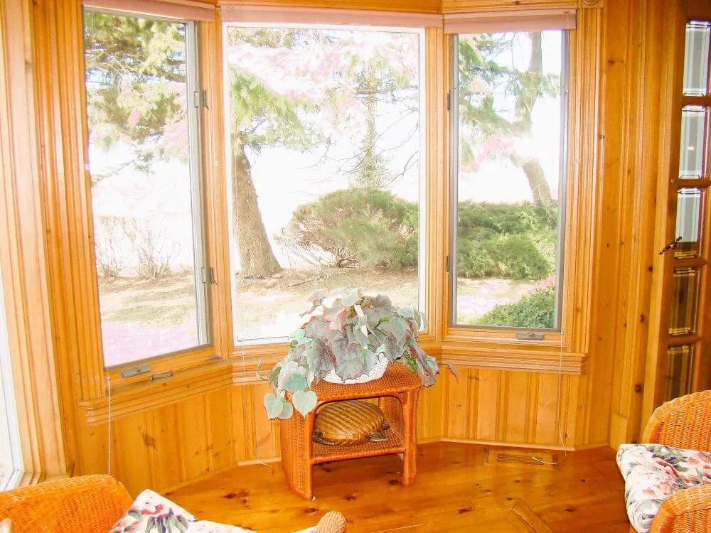 215 Lakeshore Boulevard North, Sauble Beach Sauble Beach Cottage Rentals