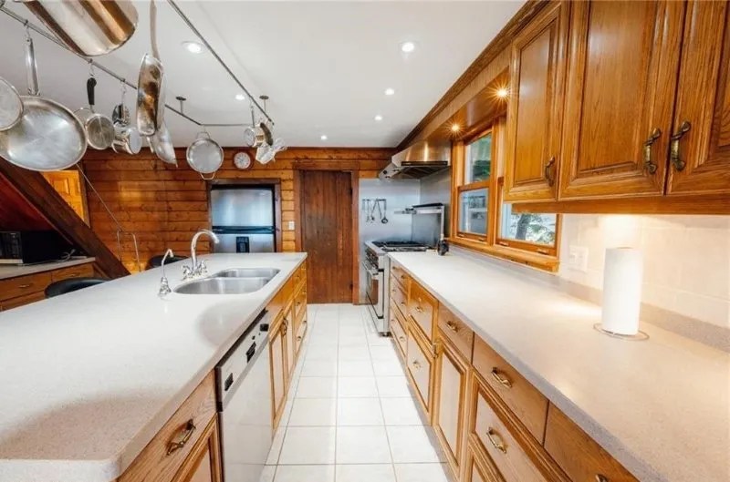 151 Lakeshore Blvd North, Sauble Beach Sauble Beach Cottage Rentals