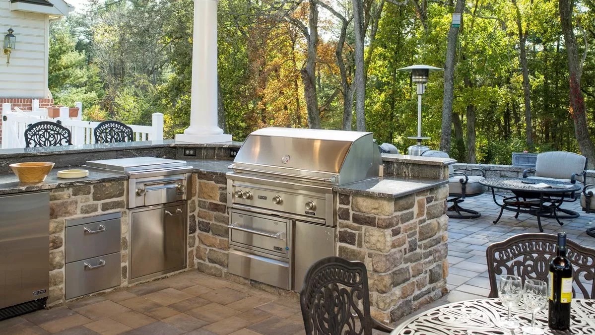 8 Sauders Hardscape Outdoor Kitchen Design Ideas