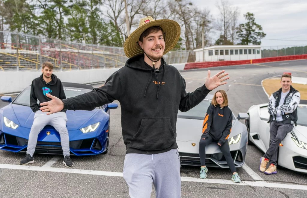 where does Mrbeast live?