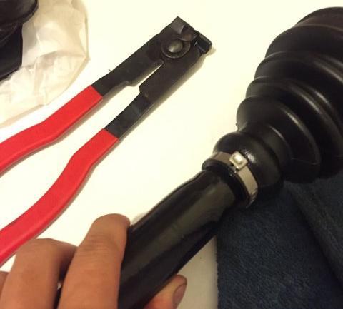 How to Install a CV boot Clamp Using a CV Boot Tool - Sunbright