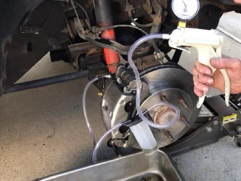 What is a Brake Bleeder and How to Use It? Sunbright
