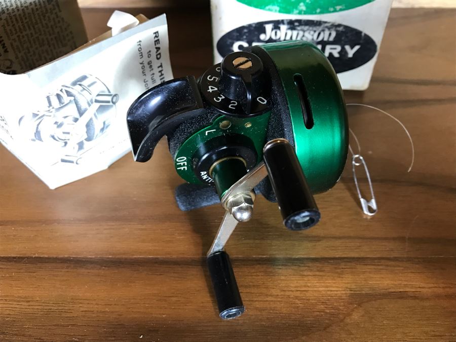 Johnson CENTURY Model 100A Fishing Reel New Old Stock
