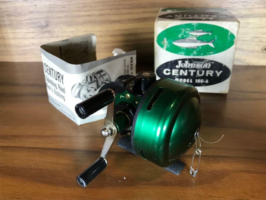 Johnson CENTURY Model 100A Fishing Reel New Old Stock