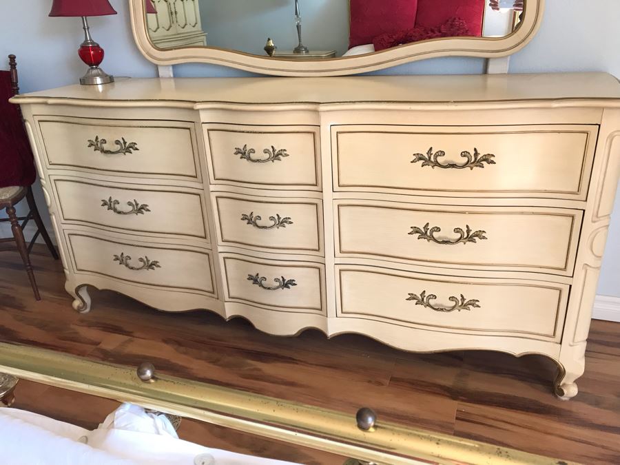 French Provincial Chest Of Drawers Dresser By Drexel