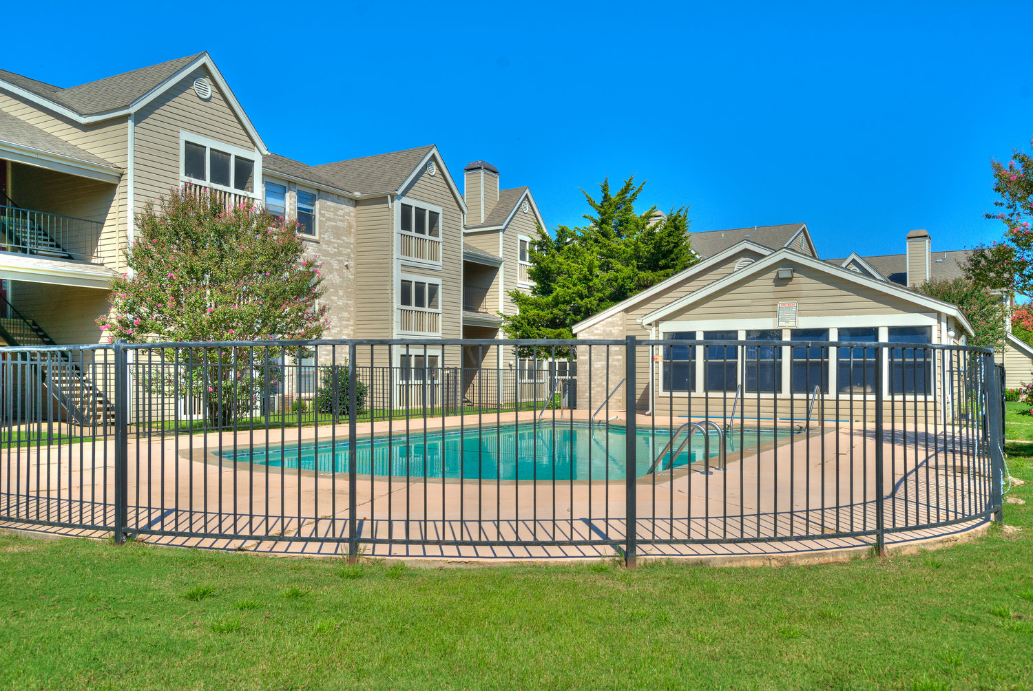 Savannah Square & Savannah Harbor Apartments in Norman Oklahoma