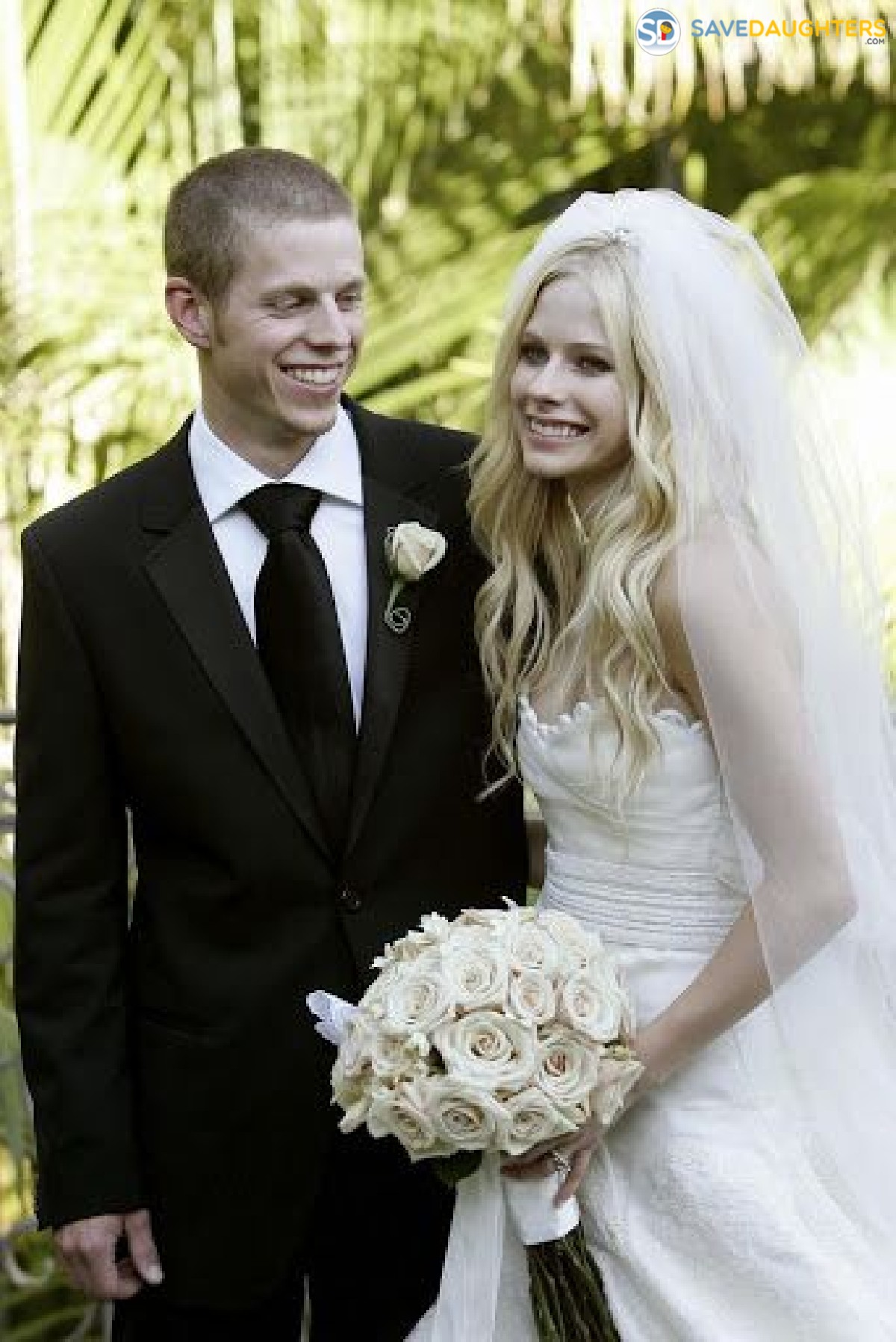 Who is Avril Lavigne Brother? Spouse, Children, Parents, Age