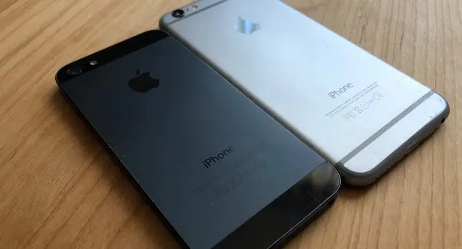 【2021年】iPhoneの最もお得な買い替え時期を解説。値下げは9月、バッテリーの寿命は約3年 節約ハック