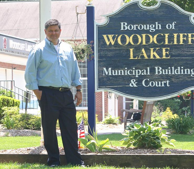 Woodcliff 2015 Rendo running against turncoat Bader