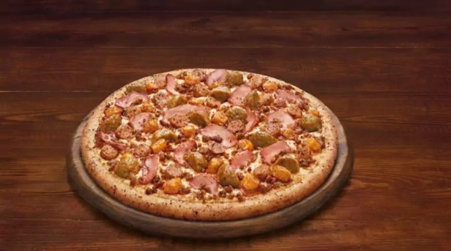 Indulge in a Delicious Chicken Feast Pizza Order Now