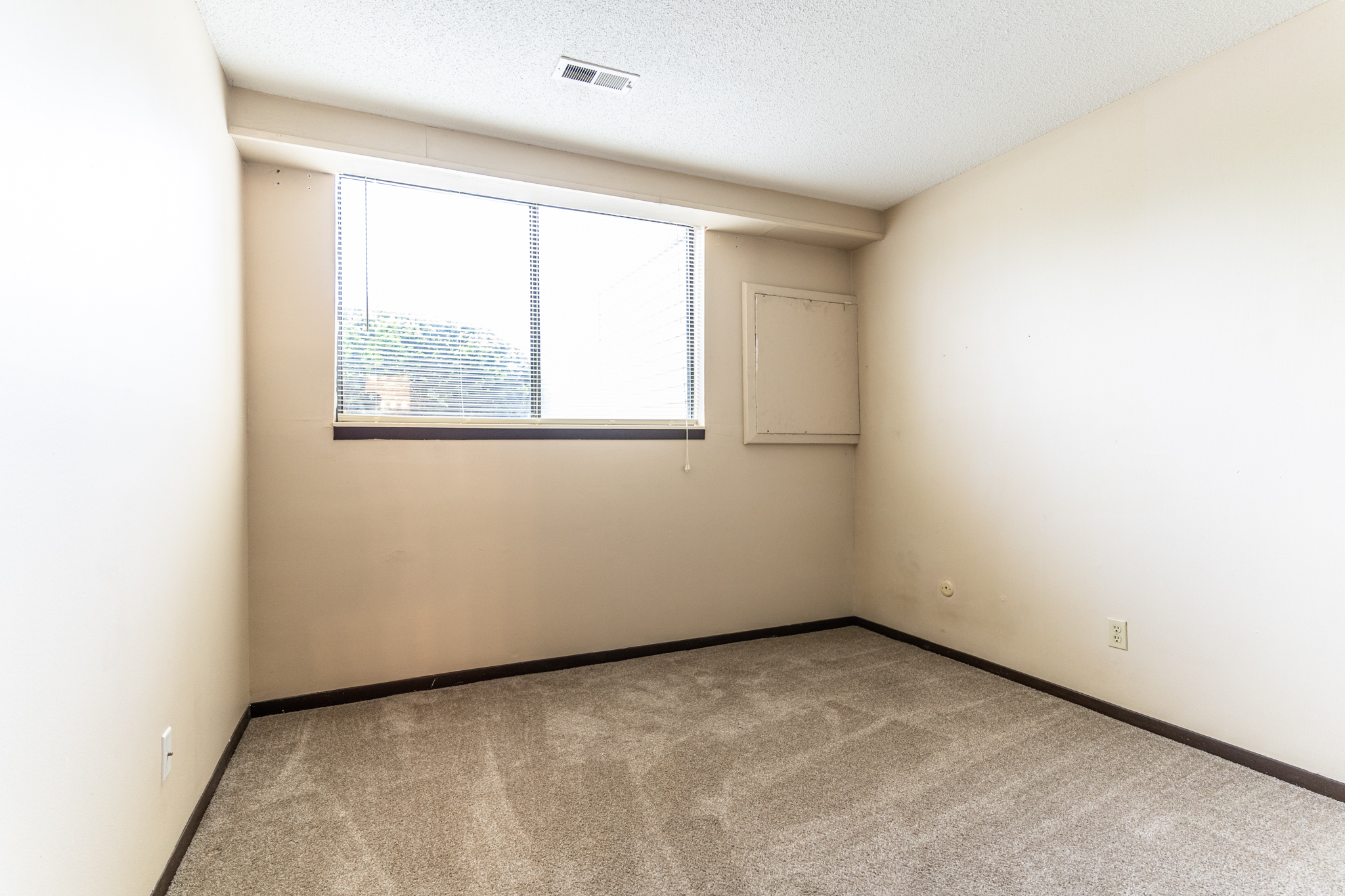 Nordic Villa Apartments Peoria, IL Professional Leasing Services, Inc.