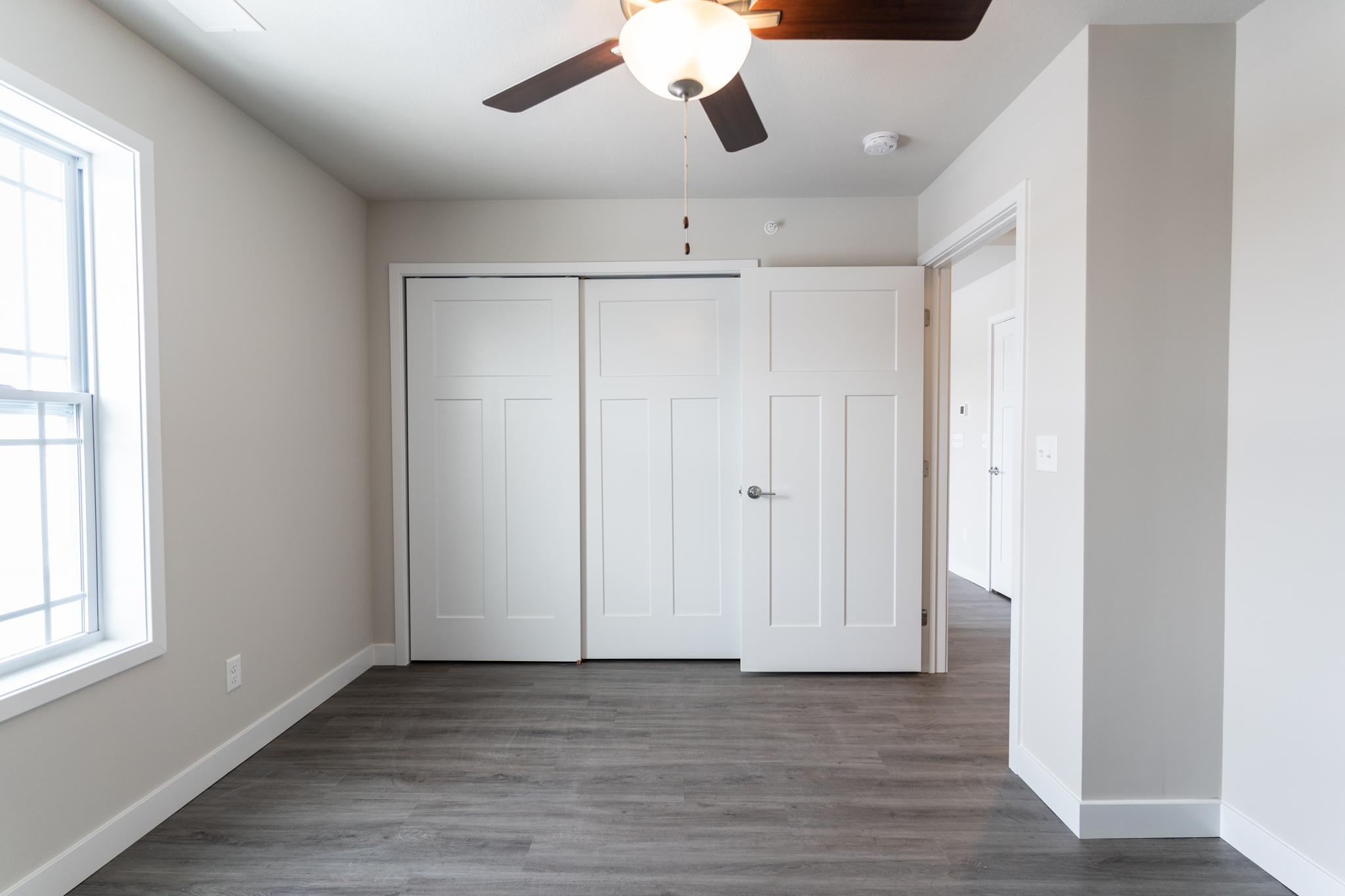 The Crossings Apartments Peoria, IL Professional Leasing Services, Inc.