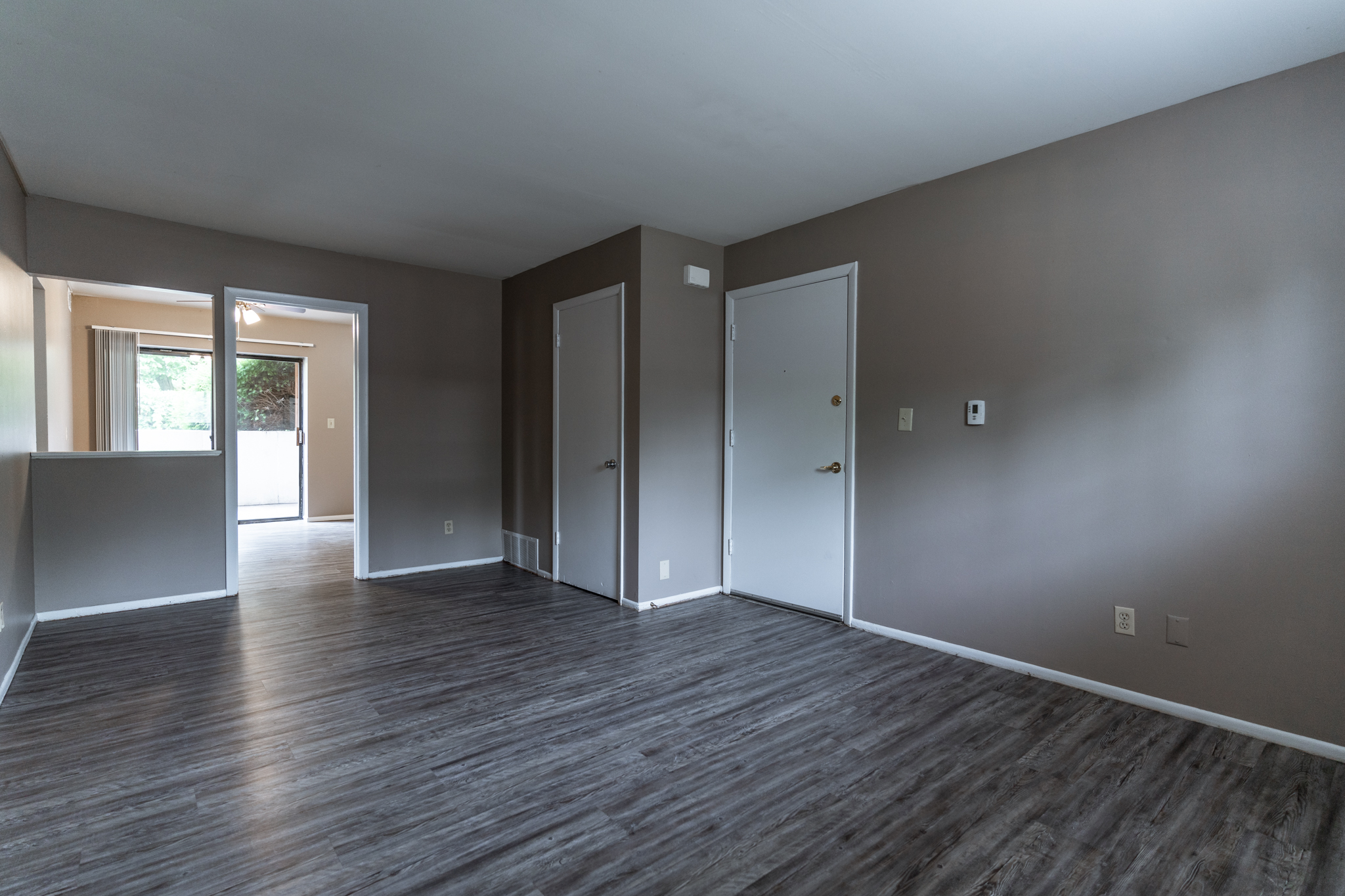 Covington Place Apartments Peoria, IL Professional Leasing Services, Inc.