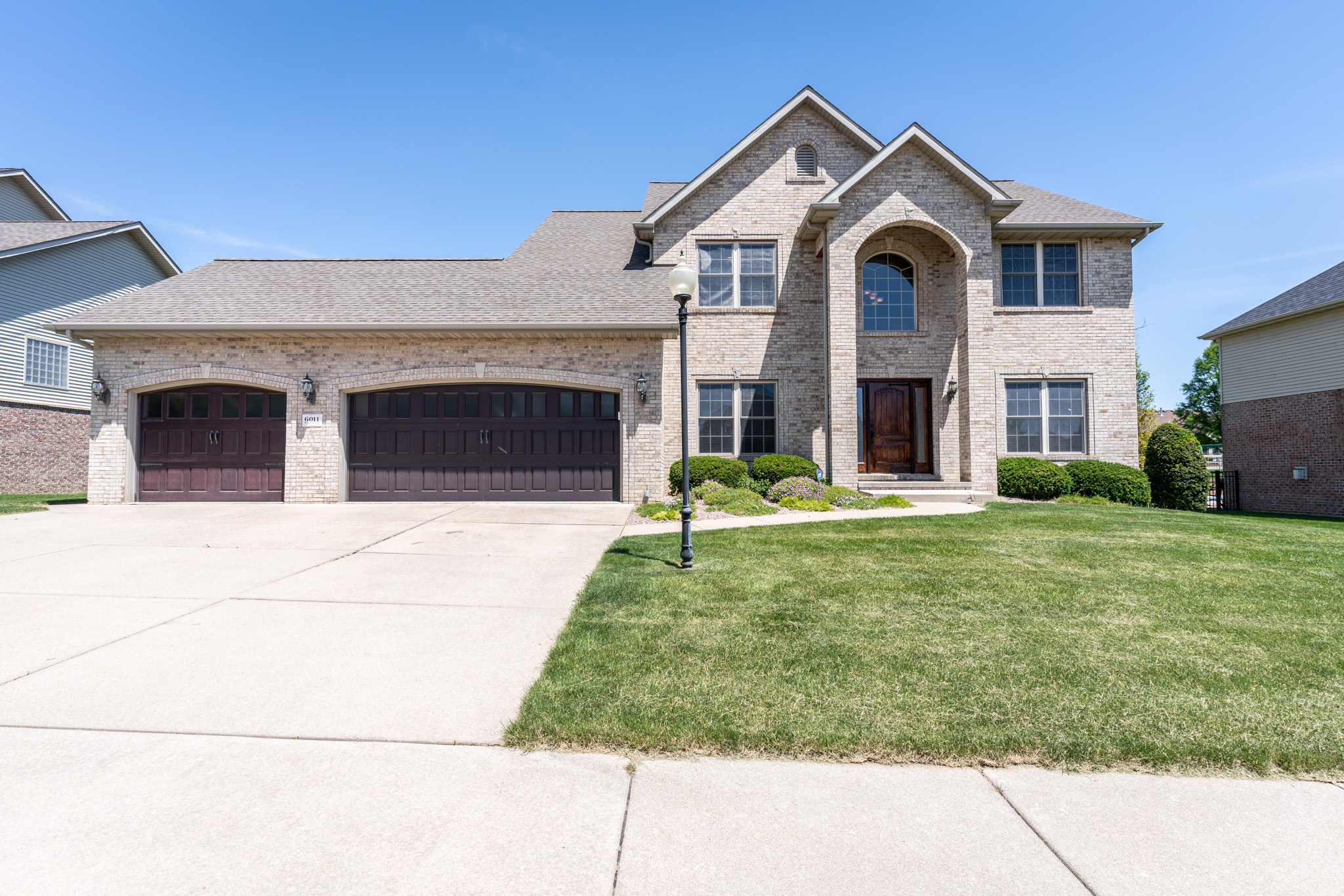 6011 W Eaglecreek Dr. Peoria, IL 61615 Professional Leasing &amp, Real