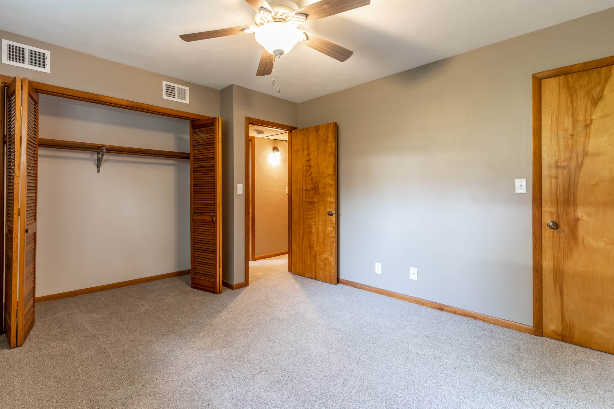 Riverview Apartments Chillicothe, IL Professional Leasing Services, Inc.