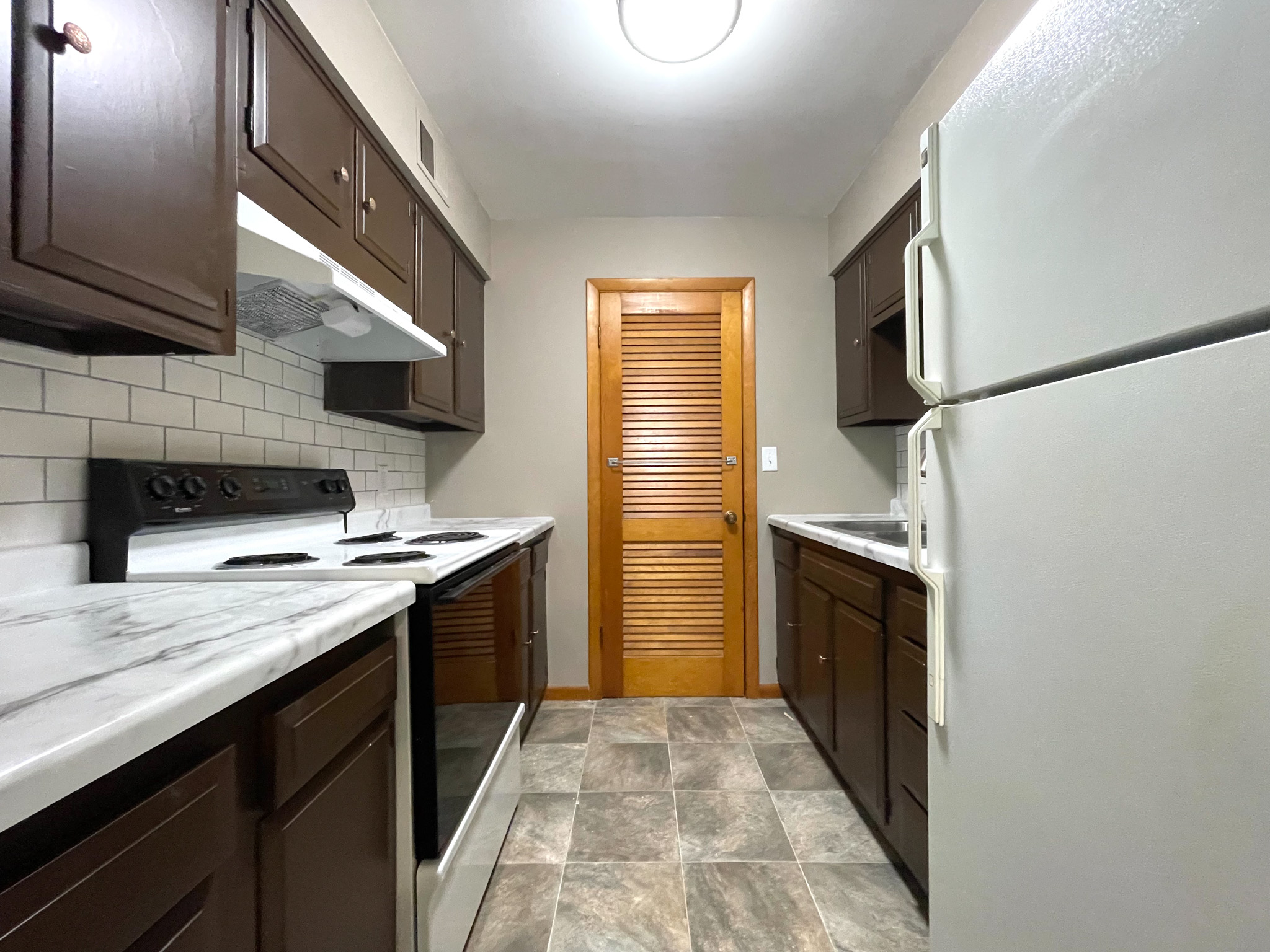 Riverview Apartments Chillicothe, IL Professional Leasing Services, Inc.