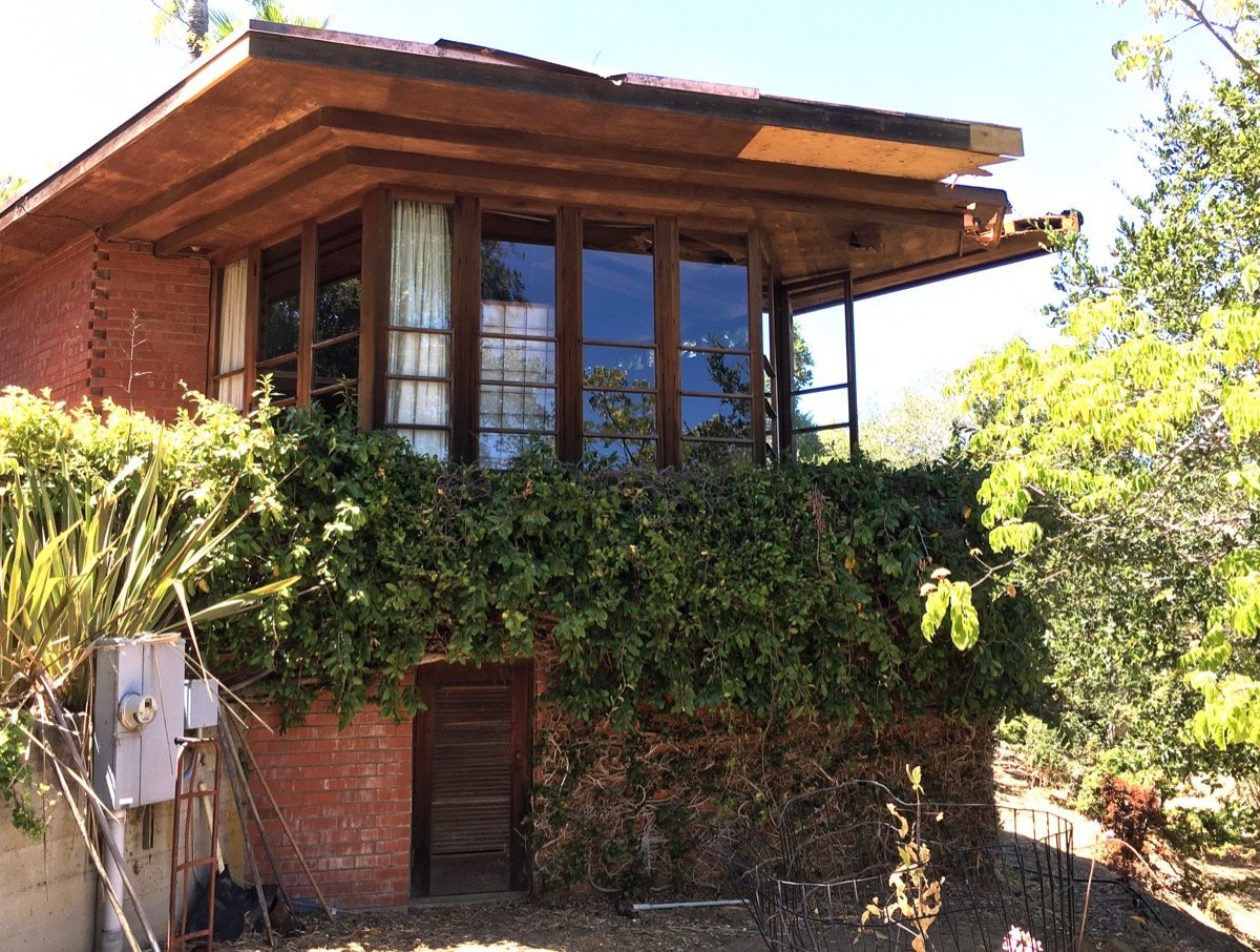 Restoring FireDamaged Redwood at the BazettFrank House Frank Lloyd