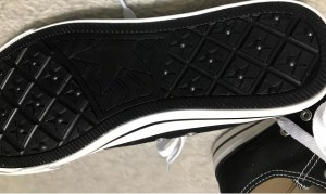 しまむらのセールでクロッシーの黒色スニーカーを購入 まめうさん