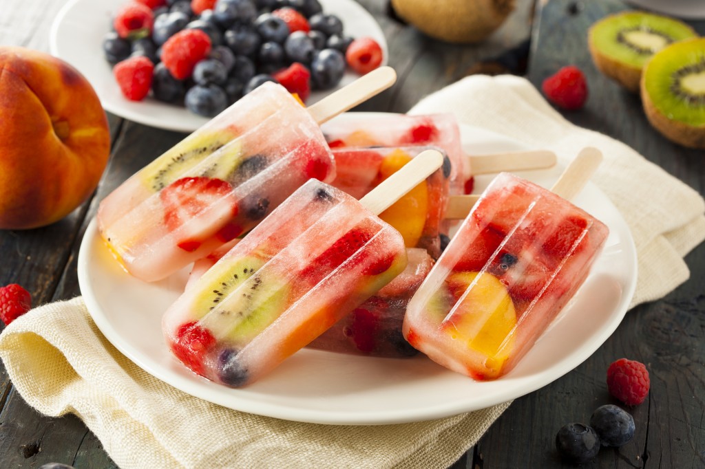 8 Great (and Healthy) Homemade Popsicles Saving Dinner
