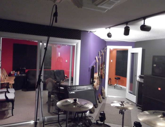 Faciltiy Savior Sound A Christian Recording Studio in Arlington Texas!