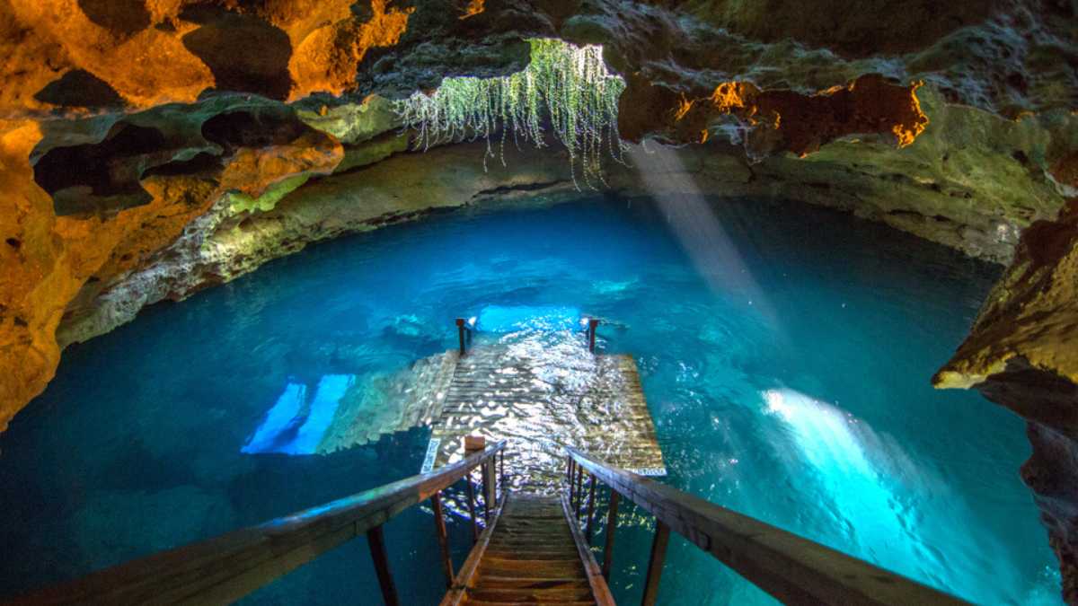 Crystal Clear Destinations Visit These 11 Spots In The U.S. With The