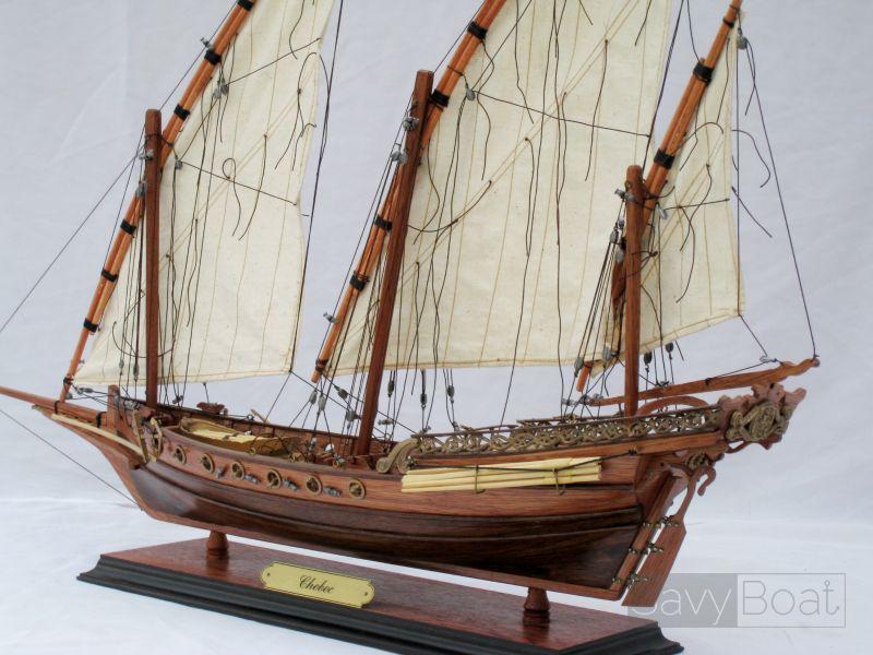 XEBEC dark wood SavyBoat