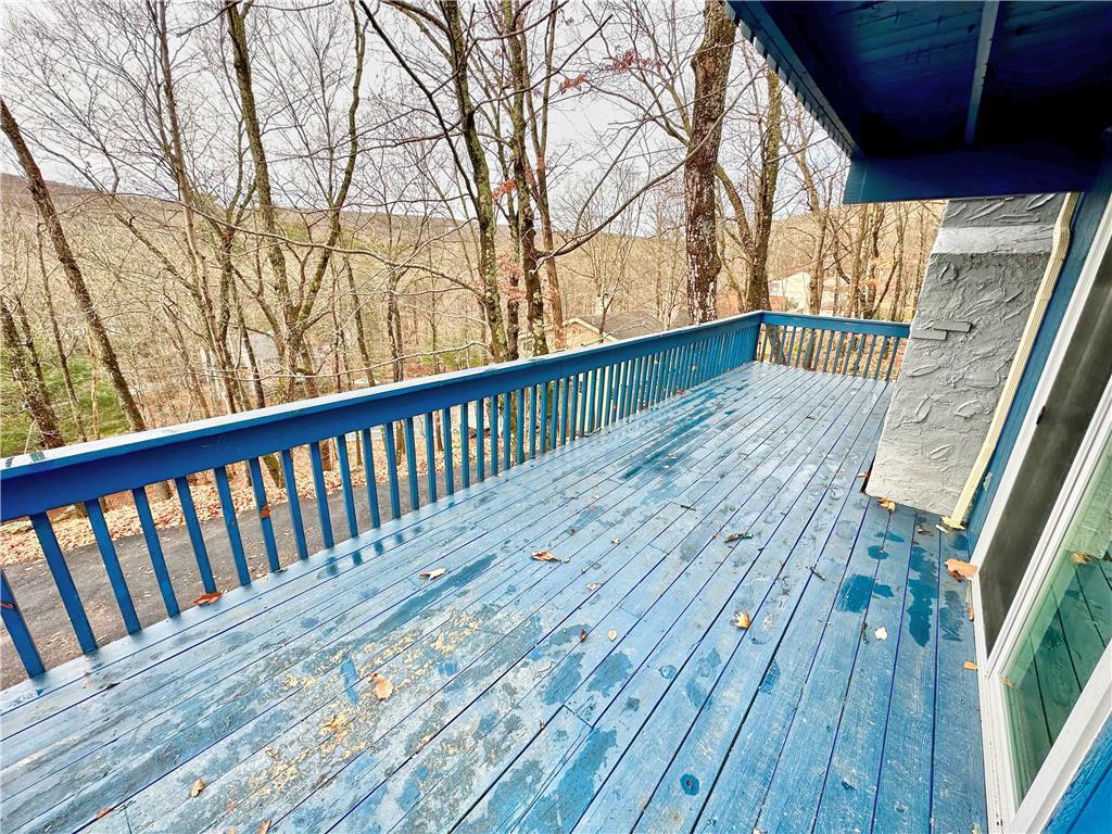 6467 Decker Road, Bushkill, PA Saw Creek Estates