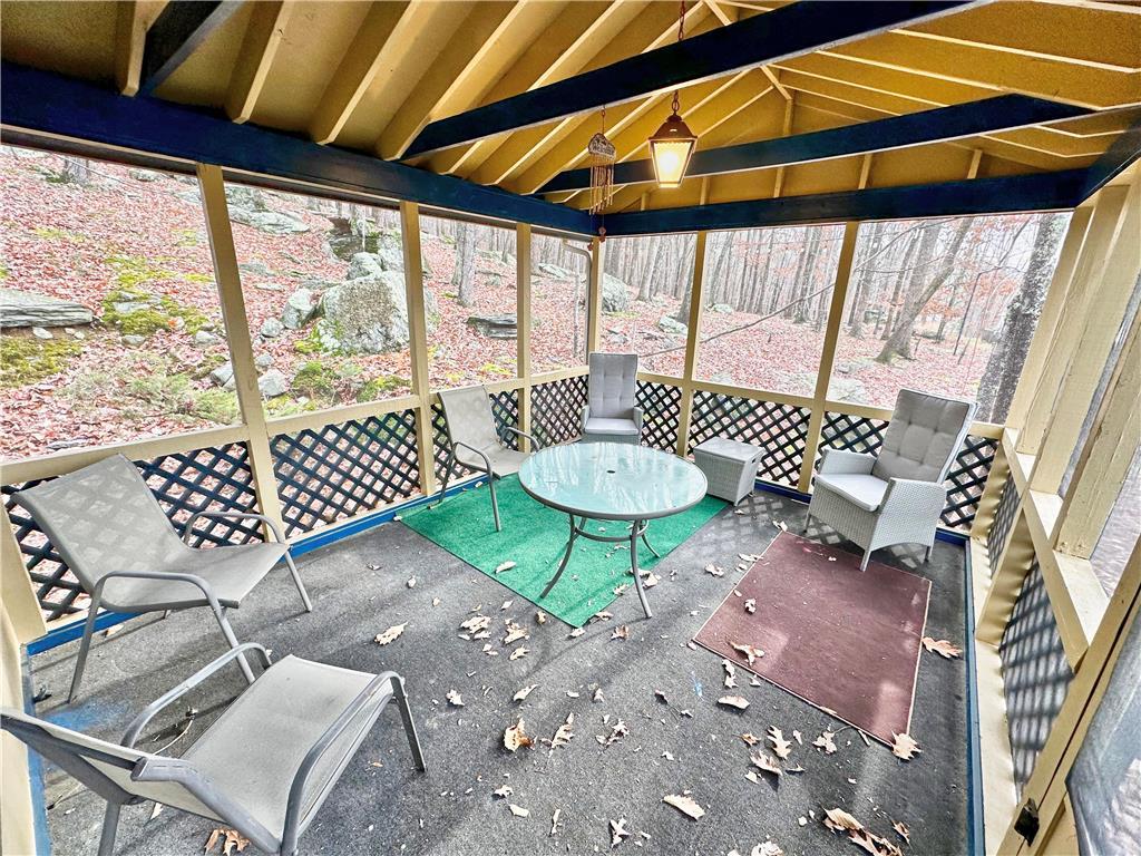 6467 Decker Road, Bushkill, PA Saw Creek Estates