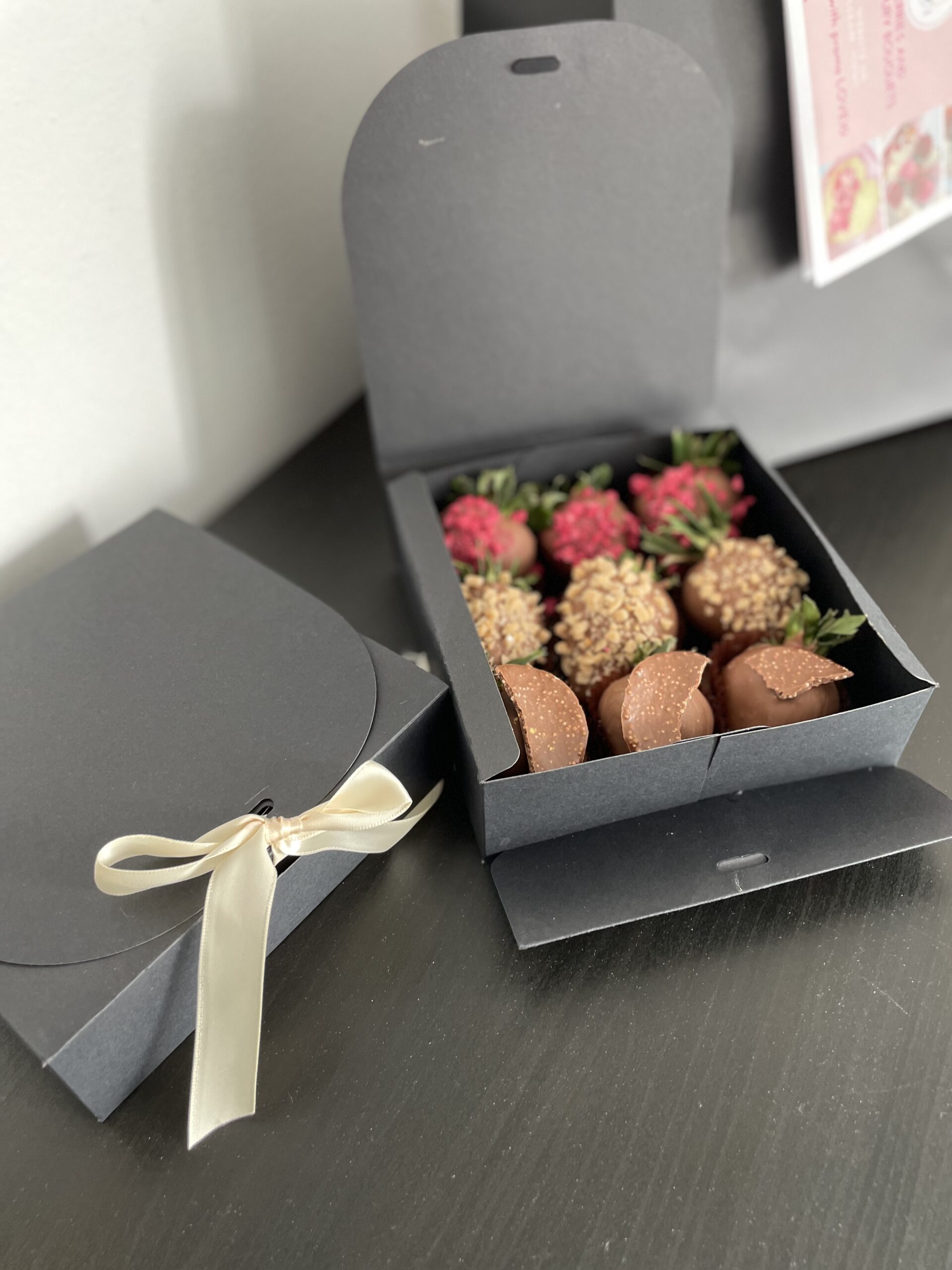 Chocolate Covered Strawberries Chicago BLACK ROMANCE