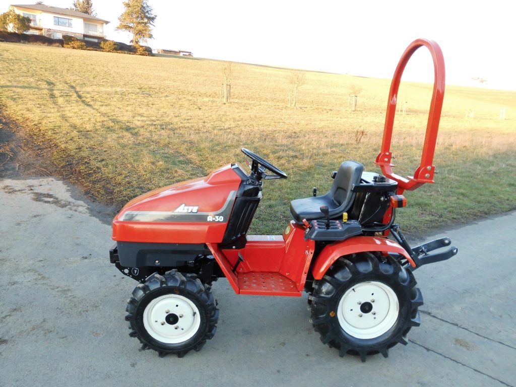 Kubota Traktor Kleintraktor A30 mit Allradantrieb SB Agrar und