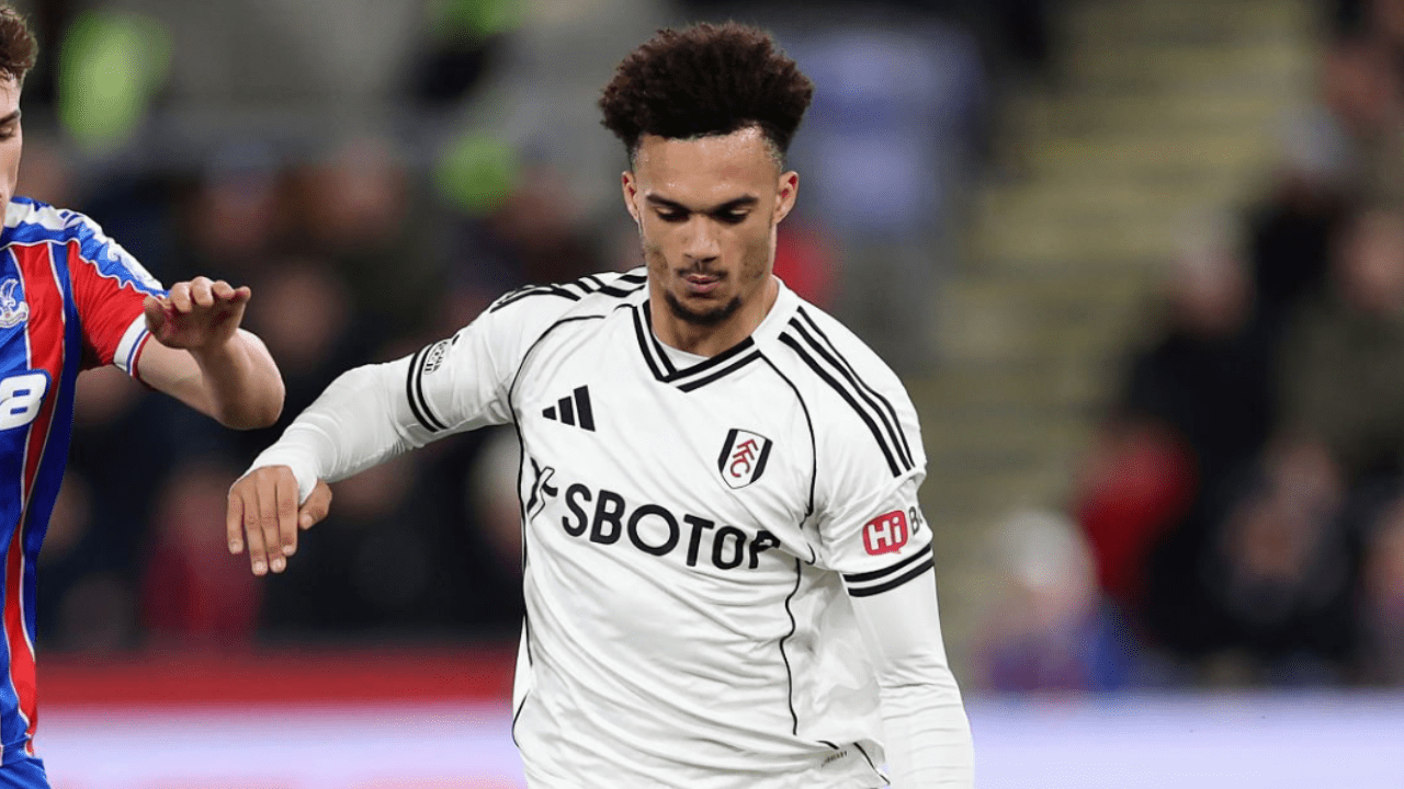Antonee Robinson “can do everything” as Premier League giants continue to circle Antonee Robinson “can do everything” as Premier League giants continue to circle