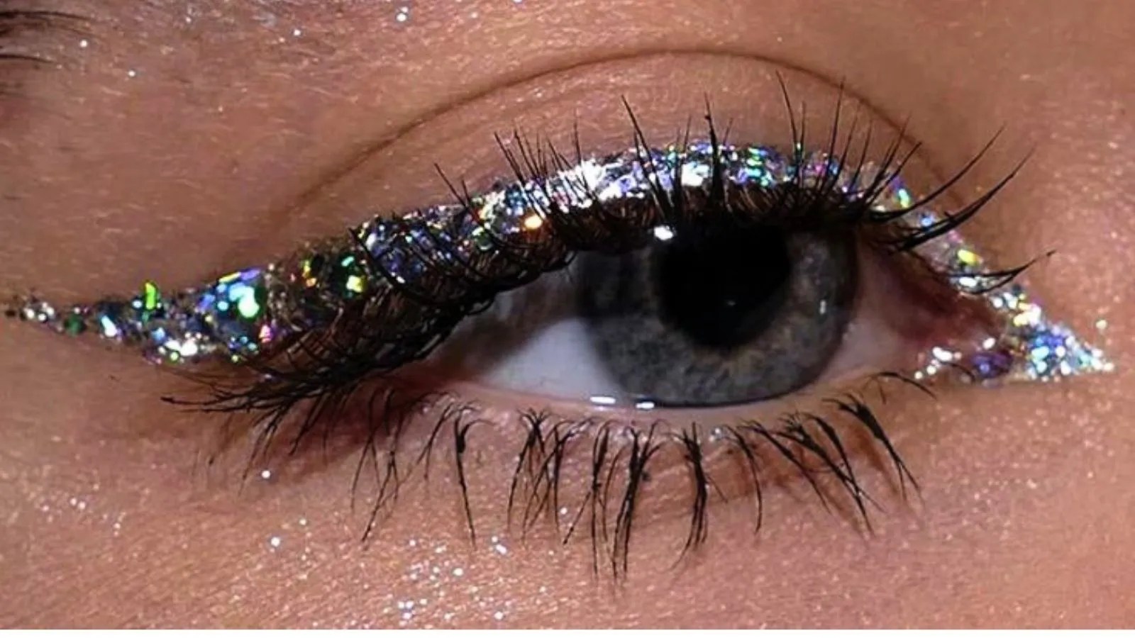 Your Guide to Long Lasting Glitter Makeup (2024) SBLC Cosmetics