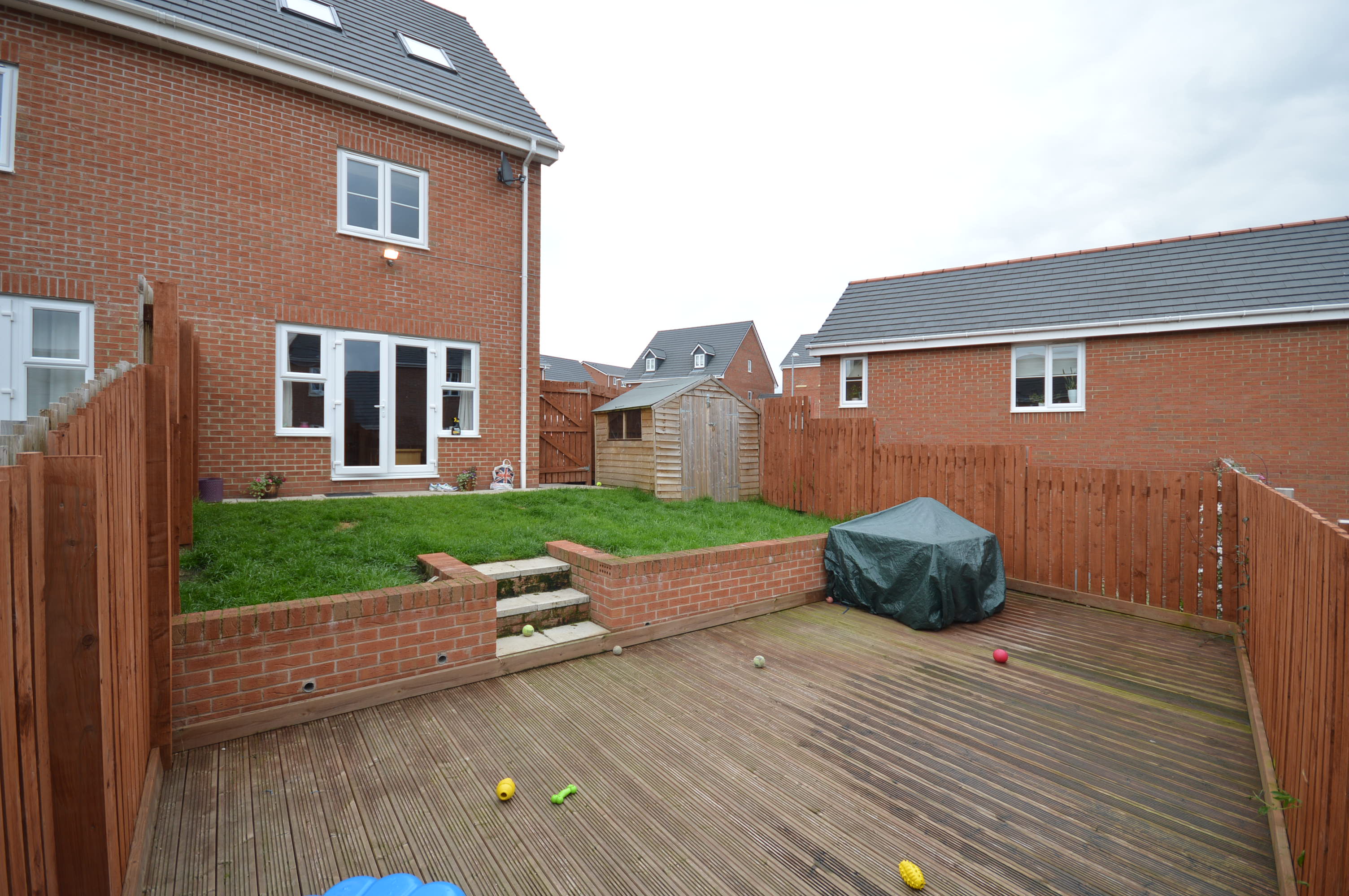 Woodside Court, Middleton, Leeds, LS10 4US (14874) sbliving sbliving