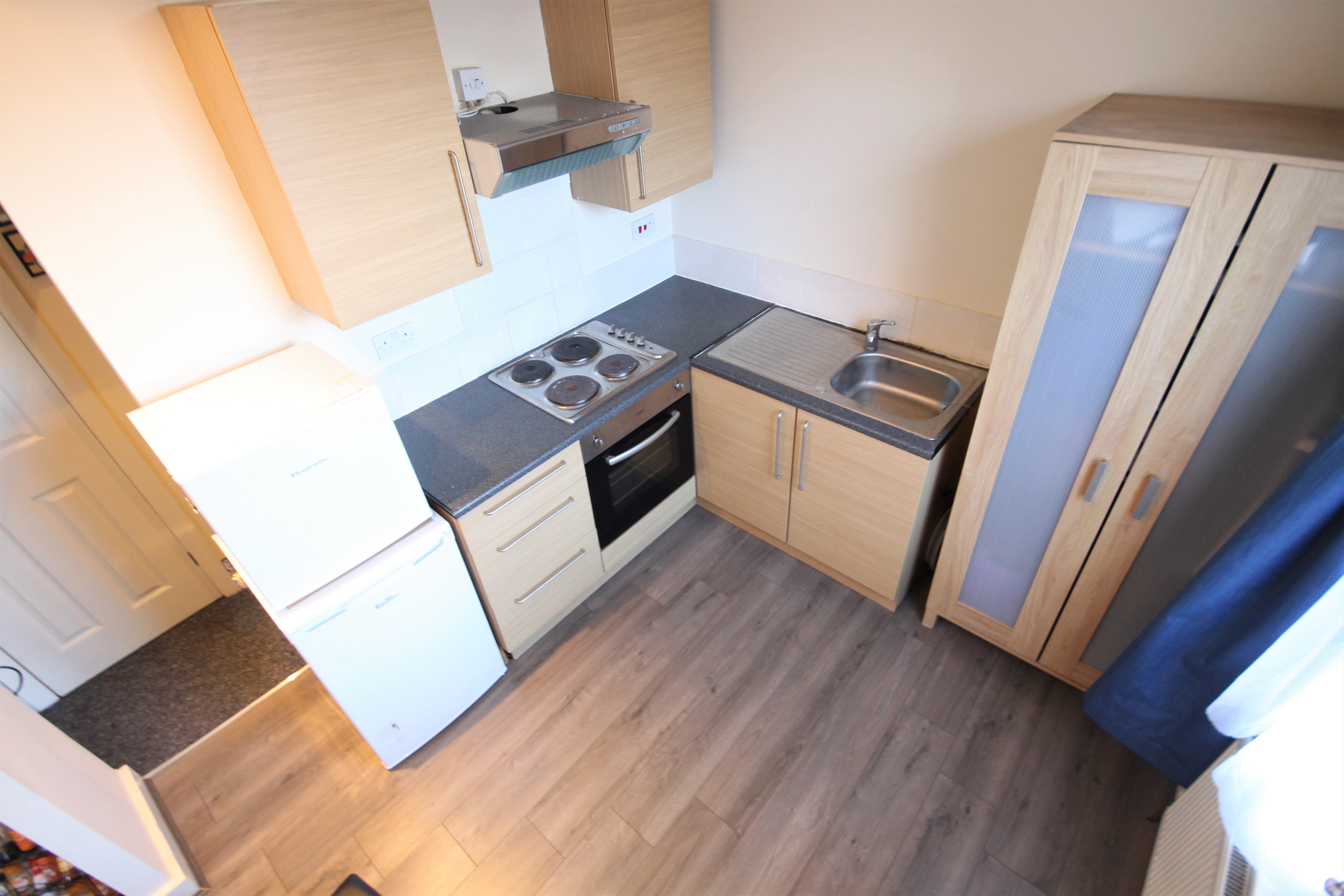 Norman Mount, Kirkstall, Leeds, LS5 3JQ (19464) sbliving sbliving