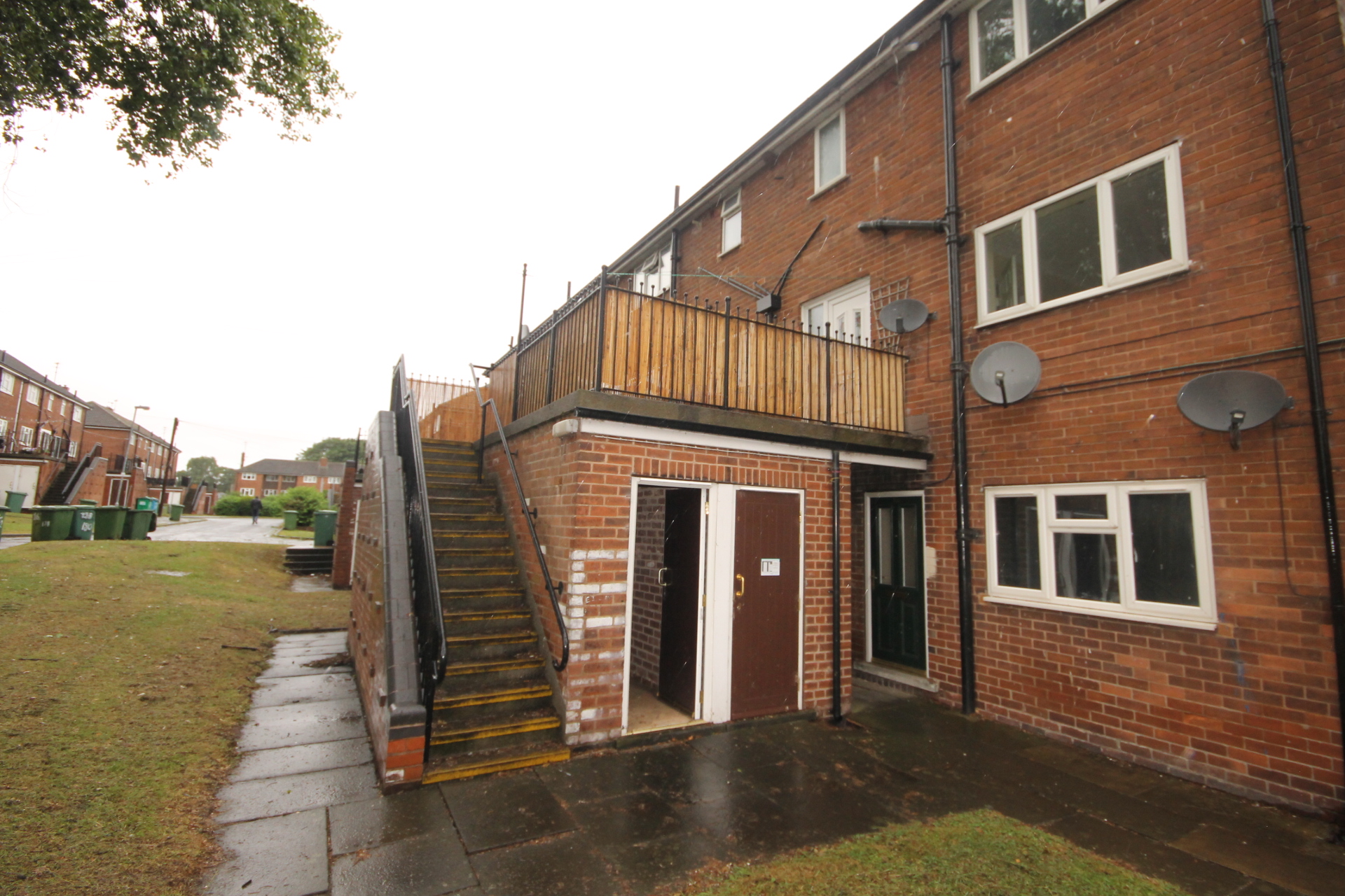 Methley Road, castleford, WF10 1NT (5912) sbliving sbliving