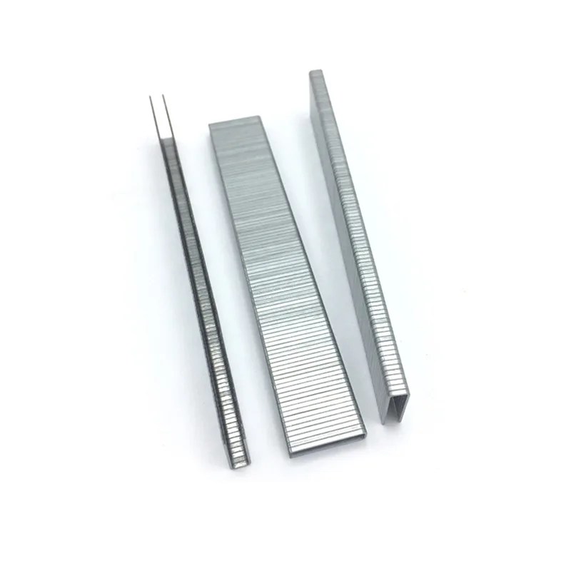 U Strip Staples Flat Head Style With Smooth Shank U Clavos / U Pregos