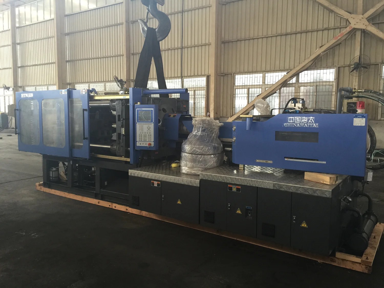 Htw 320 Cheap Plastic Bucket Injection Moulding Machine With Price