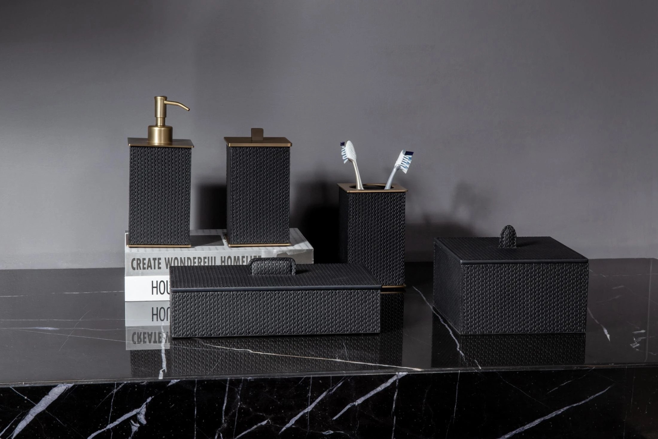 Modern Luxury Leather Bathroom Accessories Set For Home Hotel