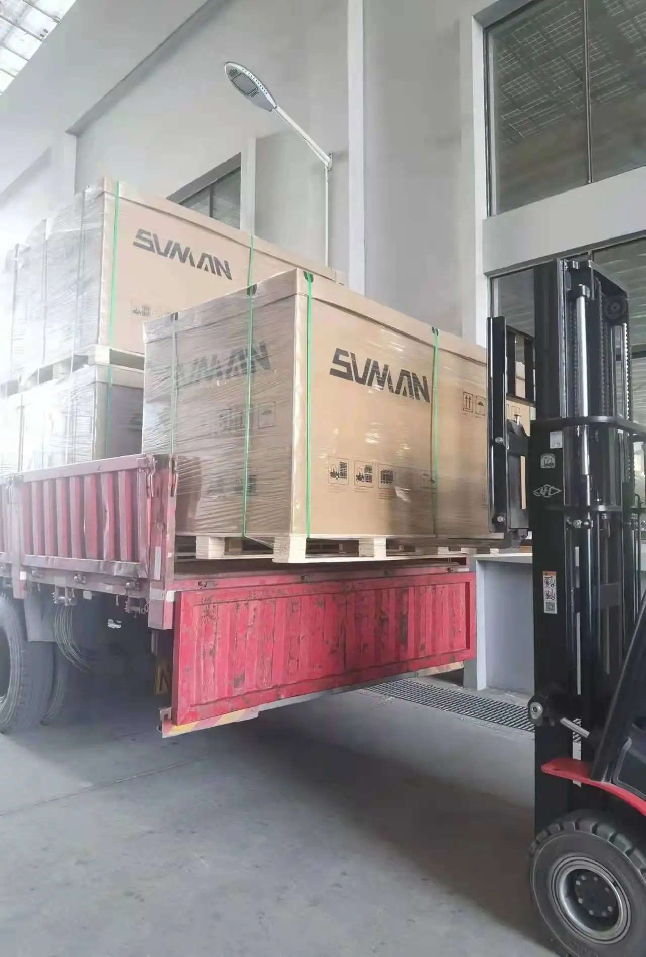 Sunman High Quality Lightweight Pv Module 375w 430w Solar Panel