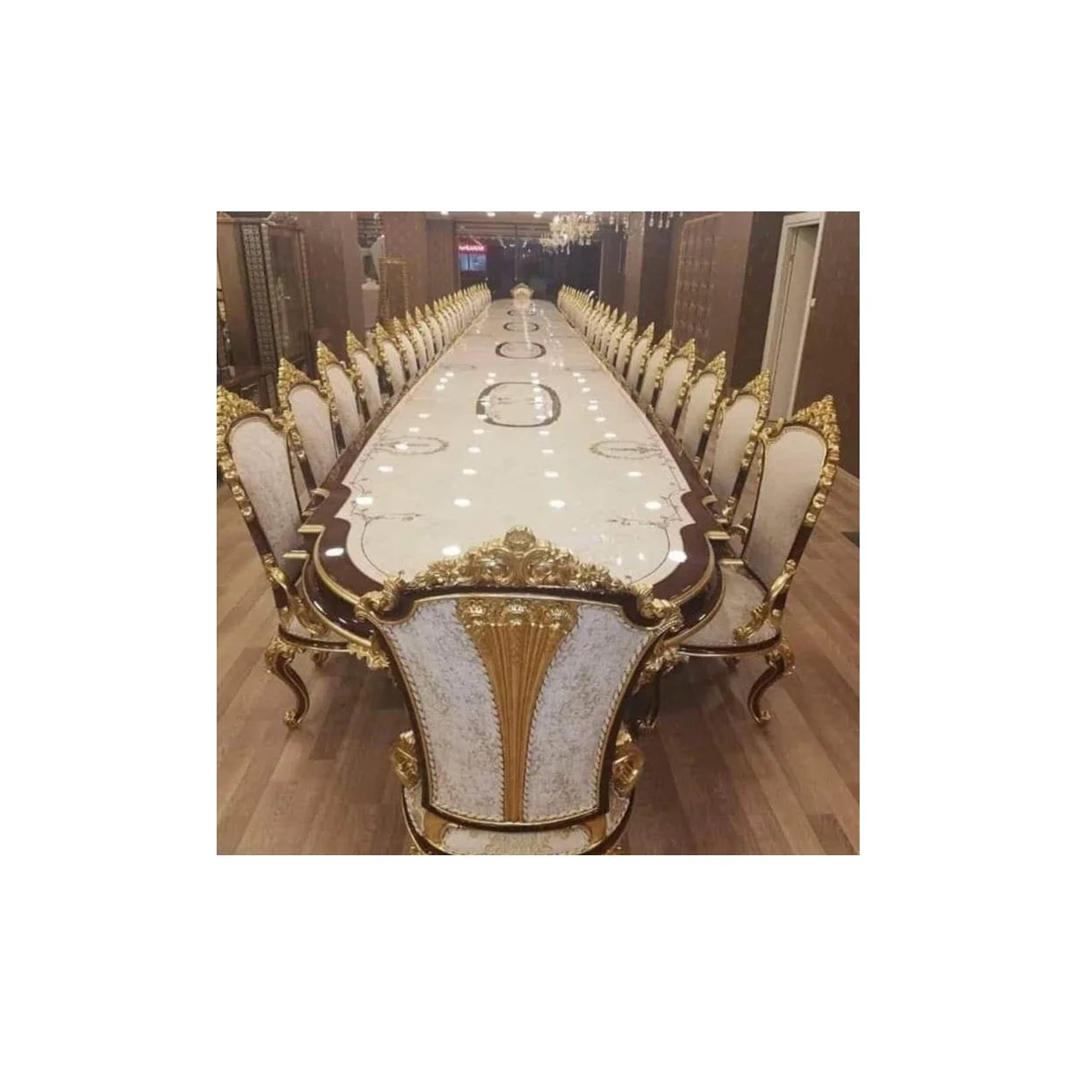 Reasonable Prices Hand Carved Dining Table With Luxury Style & Top Grade Material Made
