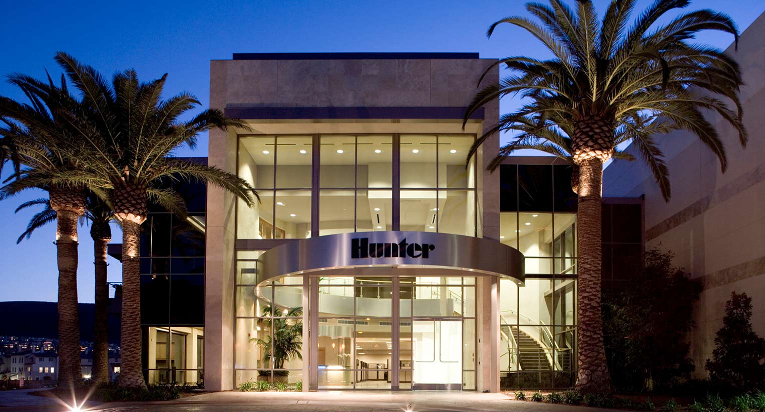 Hunter Industries Exterior Glass Front Smith Consulting Architects